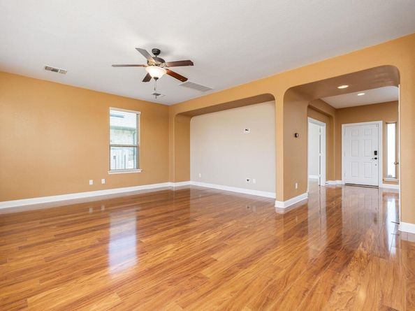 909 Autumn Sage WAY, Pflugerville TX 78660