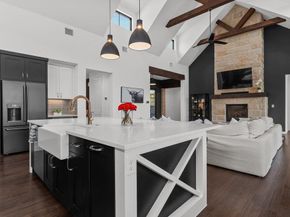 314 Hidden Beacon BND, Austin TX 78738