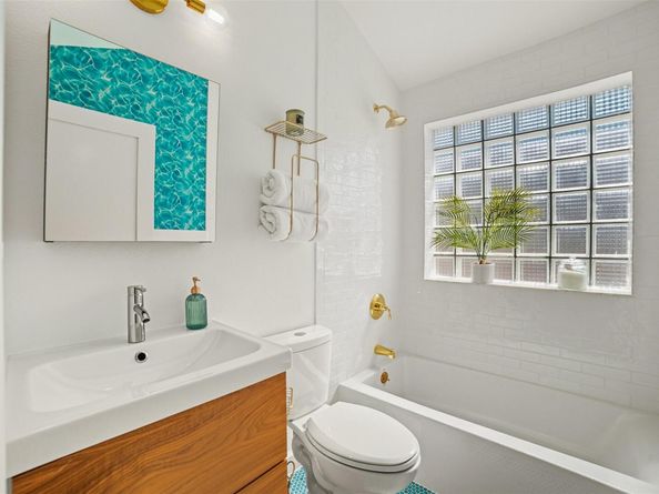 1608 Morgan LN, Austin TX 78704
