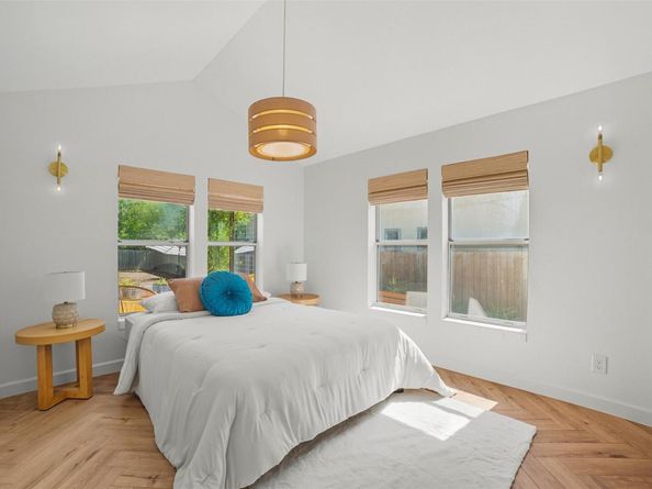 1608 Morgan LN, Austin TX 78704
