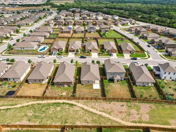 320 Freedom Park Ave, Liberty Hill TX 78642