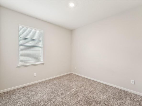 320 Freedom Park Ave, Liberty Hill TX 78642