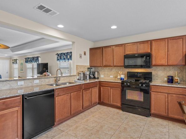 101 Alamosa Creek LN, Georgetown TX 78633