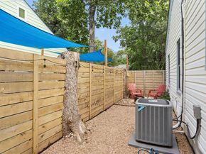 2609 Willow ST 1, Austin TX 78702