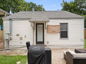 2609 Willow ST 1, Austin TX 78702
