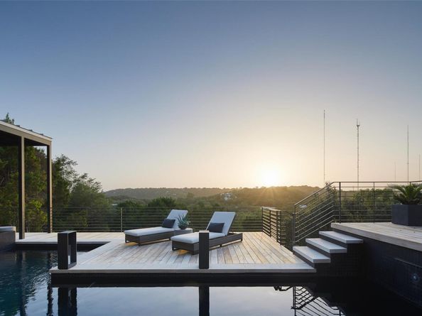 4713 Via Media, Austin TX 78746