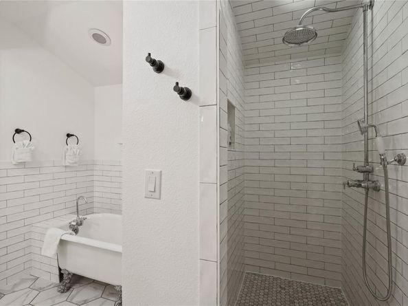 2106 Kenwood Ave, Austin TX 78704