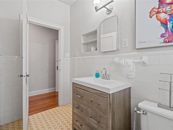 2106 Kenwood Ave, Austin TX 78704