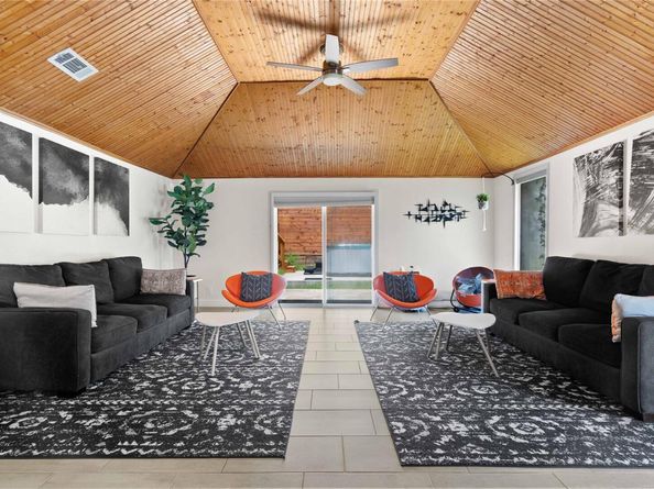 2106 Kenwood Ave, Austin TX 78704