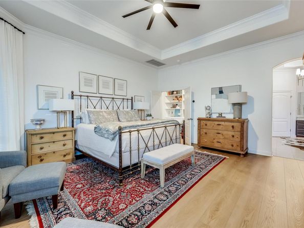 1307 Osprey Ridge LOOP, Lago Vista TX 78645