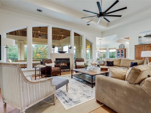 1307 Osprey Ridge LOOP, Lago Vista TX 78645