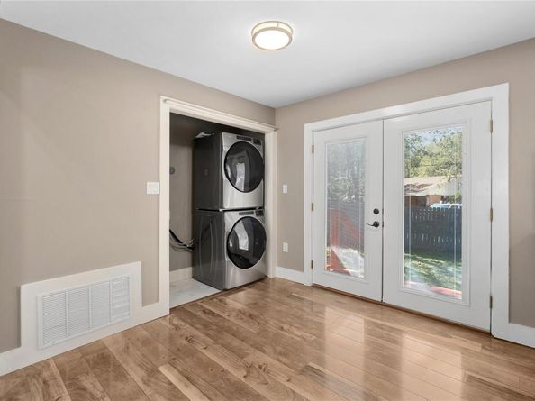 1204 Eleanor ST, Austin TX 78721