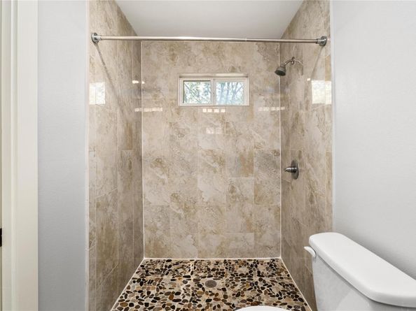 1204 Eleanor ST, Austin TX 78721