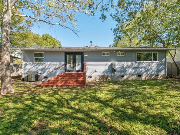 1204 Eleanor ST, Austin TX 78721