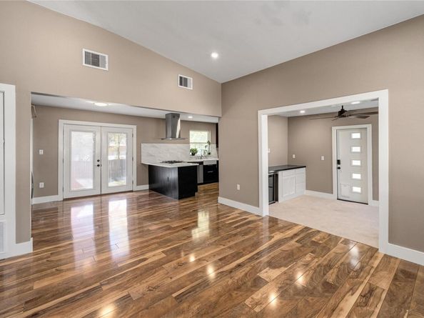 1204 Eleanor ST, Austin TX 78721