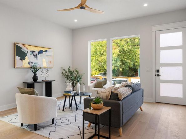 2001 Rountree DR 1, Austin TX 78722