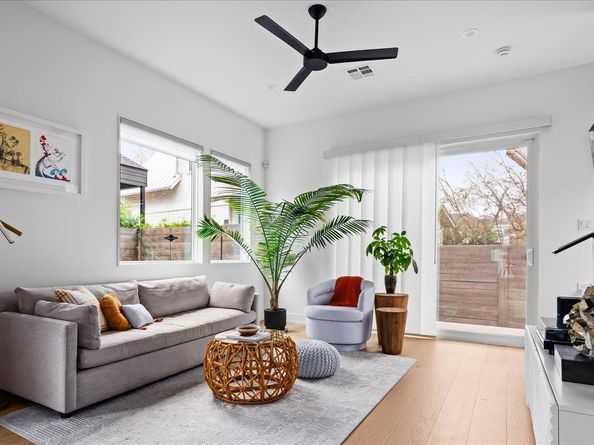 3204 Garden Villa LN 2, Austin TX 78704