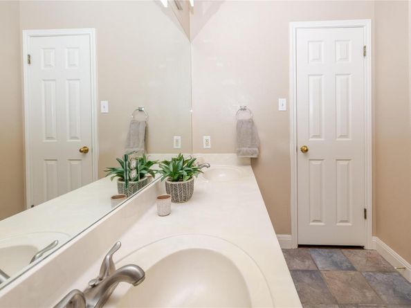 1110 Disraeli CIR, Pflugerville TX 78660