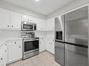 10616 Mellow Meadows DR 2A, Austin TX 78750