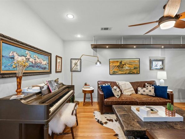 2409 East Side DR, Austin TX 78704