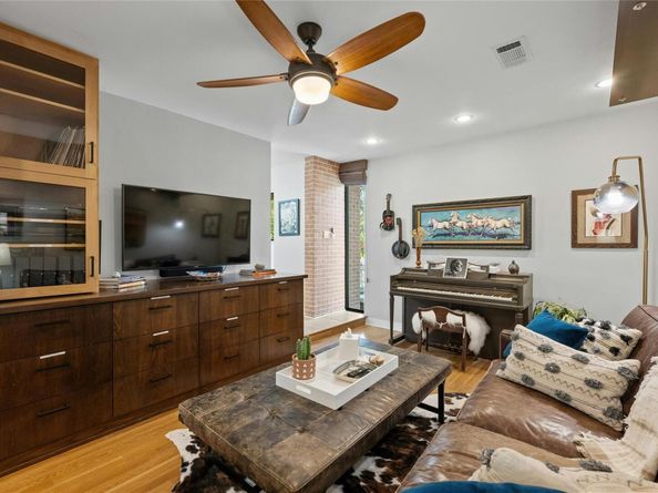 2409 East Side DR, Austin TX 78704