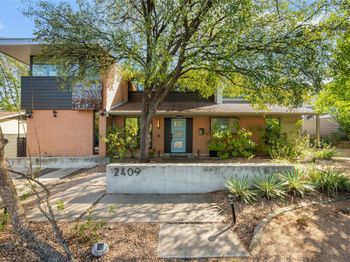 2409 East Side DR