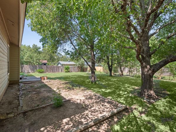 2606 Tumlinson Fort DR, Leander TX 78641