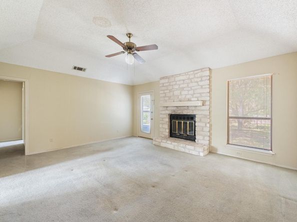 2606 Tumlinson Fort DR, Leander TX 78641