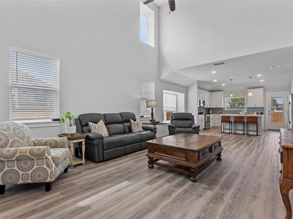 660 Pheasant Hill DR, Georgetown TX 78628