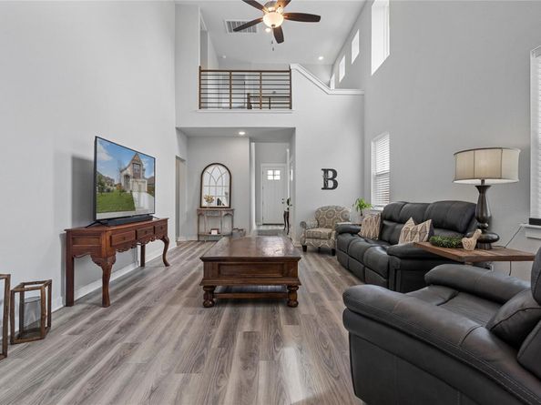 660 Pheasant Hill DR, Georgetown TX 78628