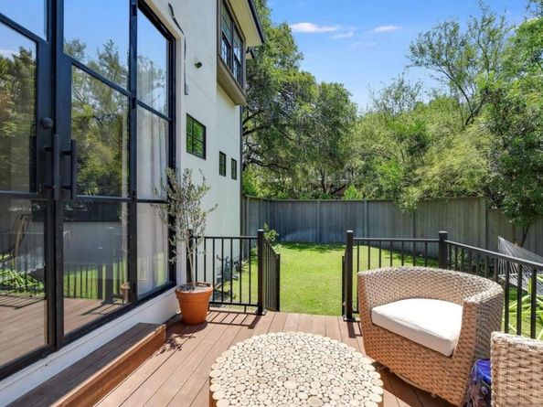 2000 Raleigh Ave, Austin TX 78703