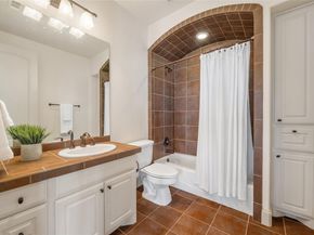117 Black Wolf RUN, Austin TX 78738