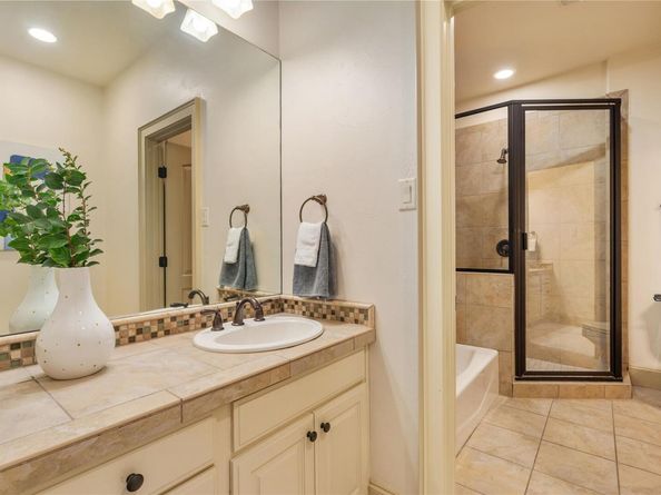117 Black Wolf RUN, Austin TX 78738