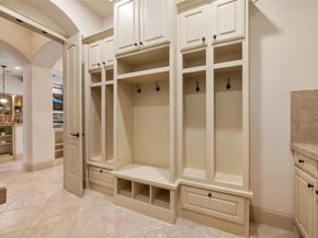 117 Black Wolf RUN, Austin TX 78738