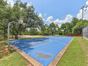 4306 S Summercrest LOOP, Round Rock TX 78681