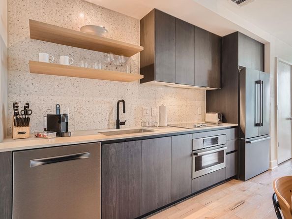 48 East Ave 1707, Austin TX 78701