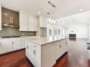 133 Crest View DR, Lakeway TX 78734