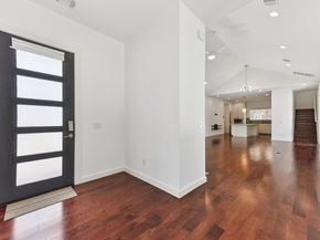 133 Crest View DR, Lakeway TX 78734