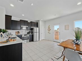 9713 Grapevine Leaf DR, Manor TX 78653