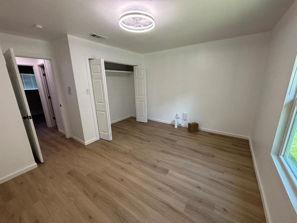 4608 E Village CT, Austin TX 78744