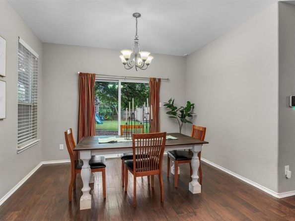 1032 Clove Hitch DR, Georgetown TX 78633