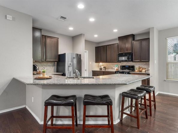 1032 Clove Hitch DR, Georgetown TX 78633