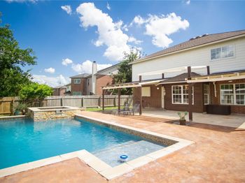 1112 Statler Bend DR