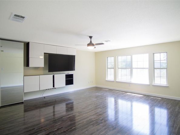1112 Statler Bend DR, Pflugerville TX 78660