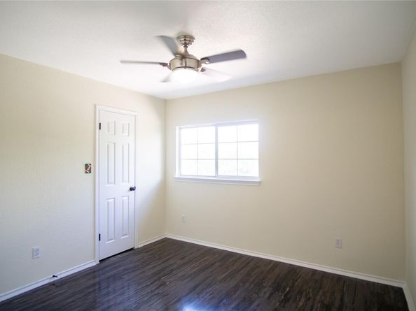 1112 Statler Bend DR, Pflugerville TX 78660