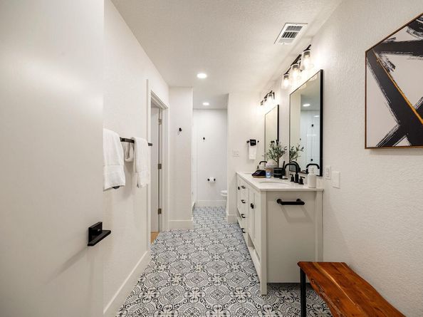 2701 Friar Tuck LN, Austin TX 78704