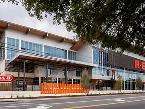 2701 Friar Tuck LN, Austin TX 78704