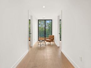 1005 W Johanna ST W, Austin TX 78704