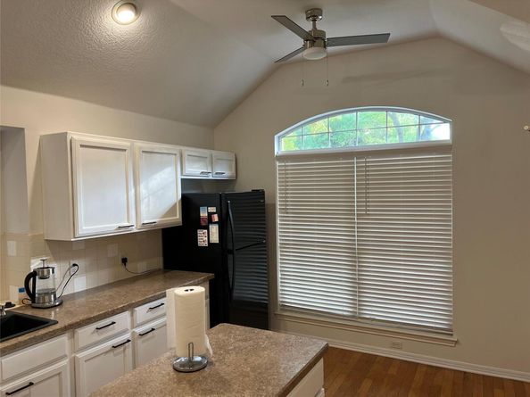 1728 Dapplegrey LN, Austin TX 78727