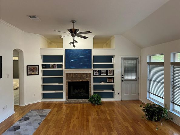 1728 Dapplegrey LN, Austin TX 78727